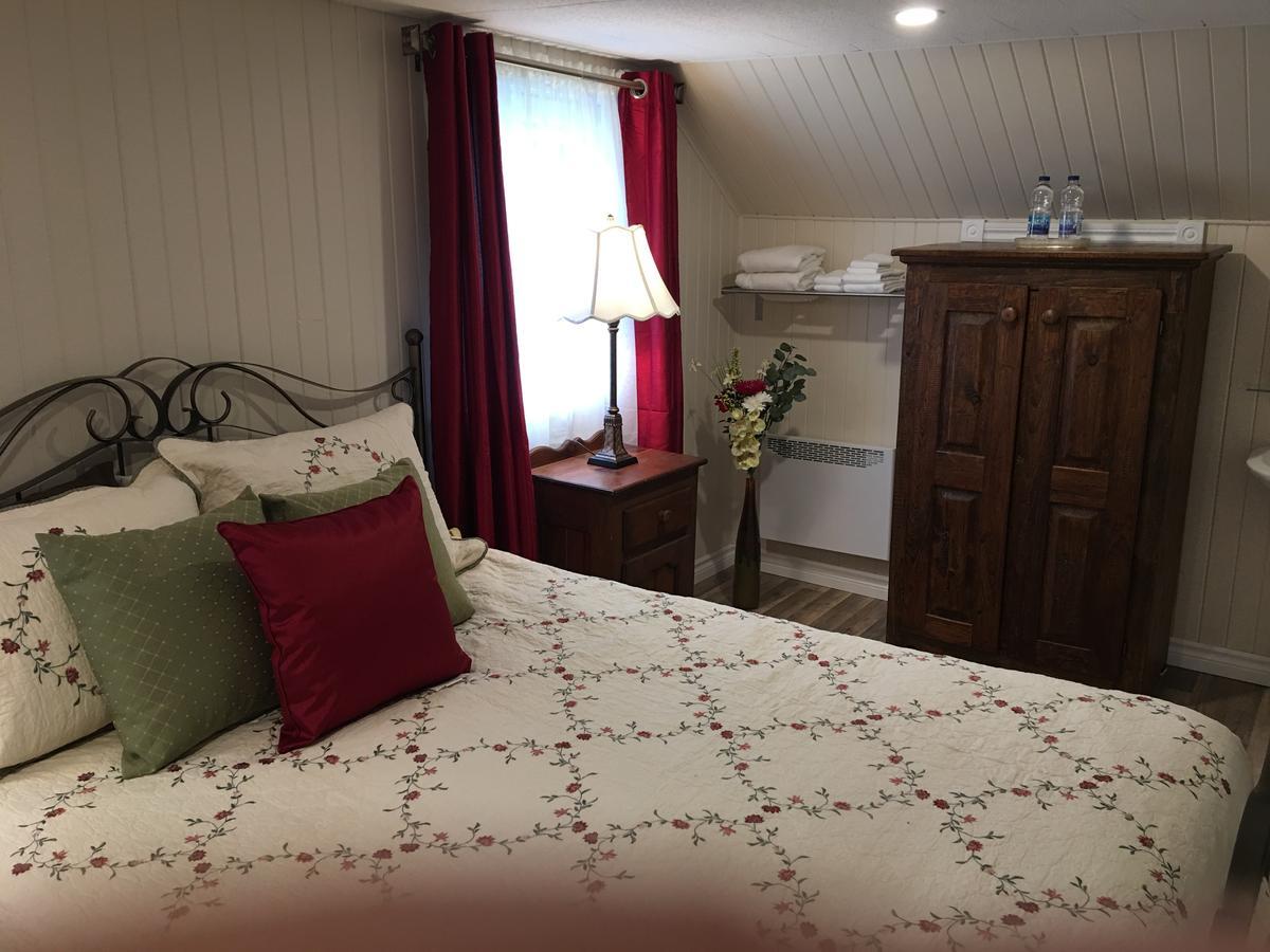 Gîte de la colline Baie-Sainte-Catherine Extérieur photo
